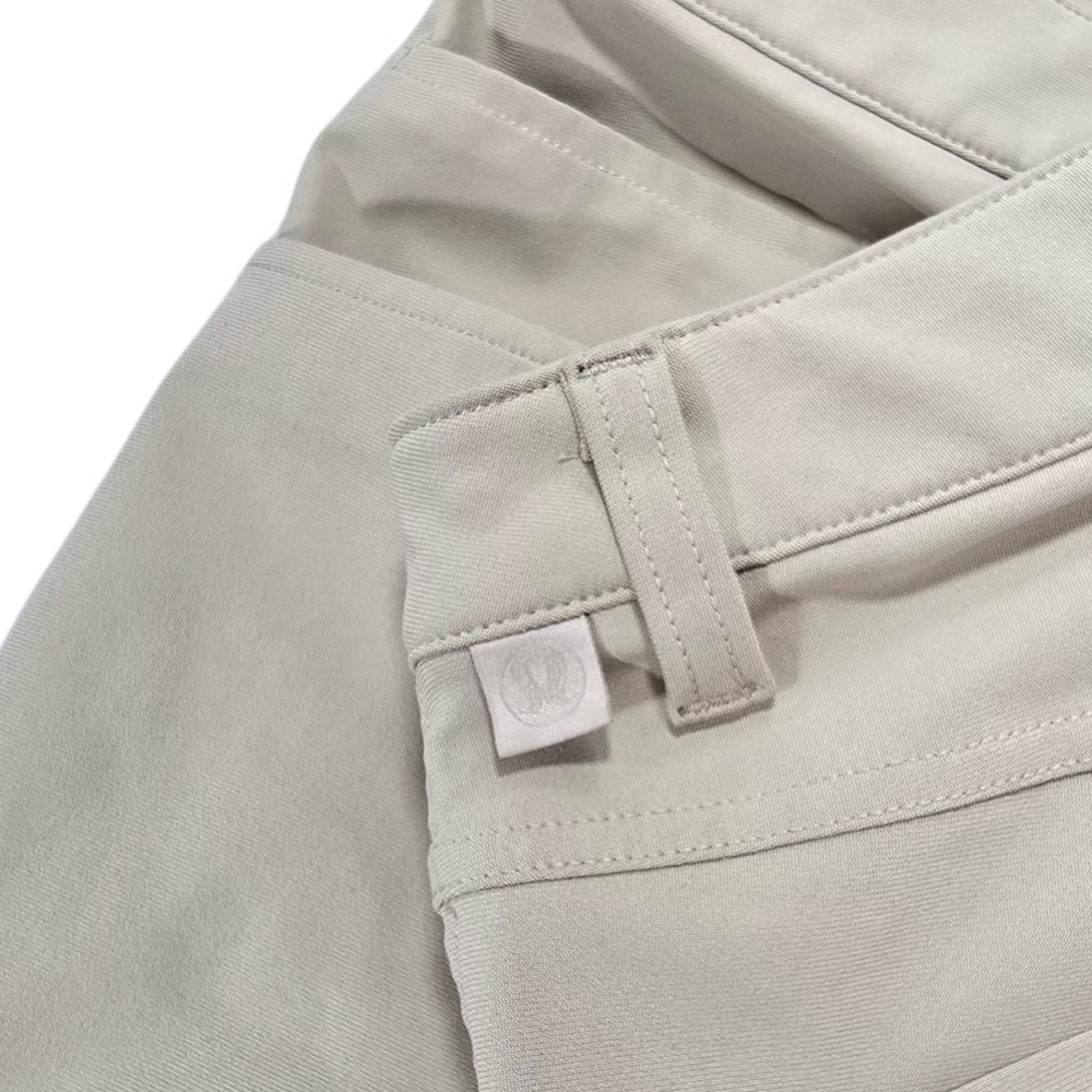 Lululemon Commission Pant Slim Mens 33 Tan Khaki Polyester Golf Chino - Picture 7 of 9